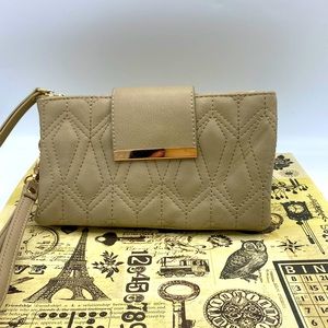 Olivia Miller Soft Padded Style With Magnetic Closure Wristlet Wallet